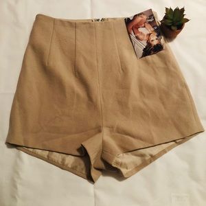 Naked Wardrobe short